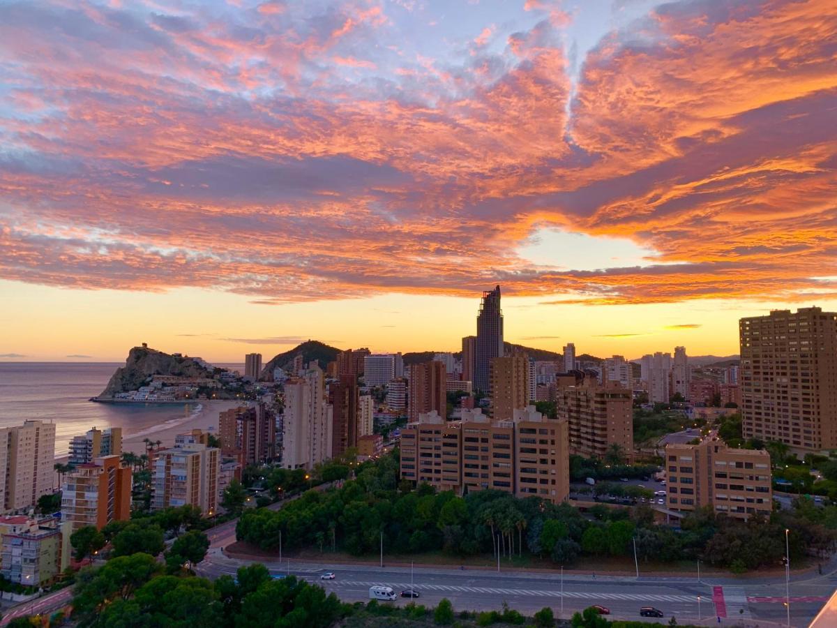 Апартаменты Sunset Drive Бенидорм Экстерьер фото